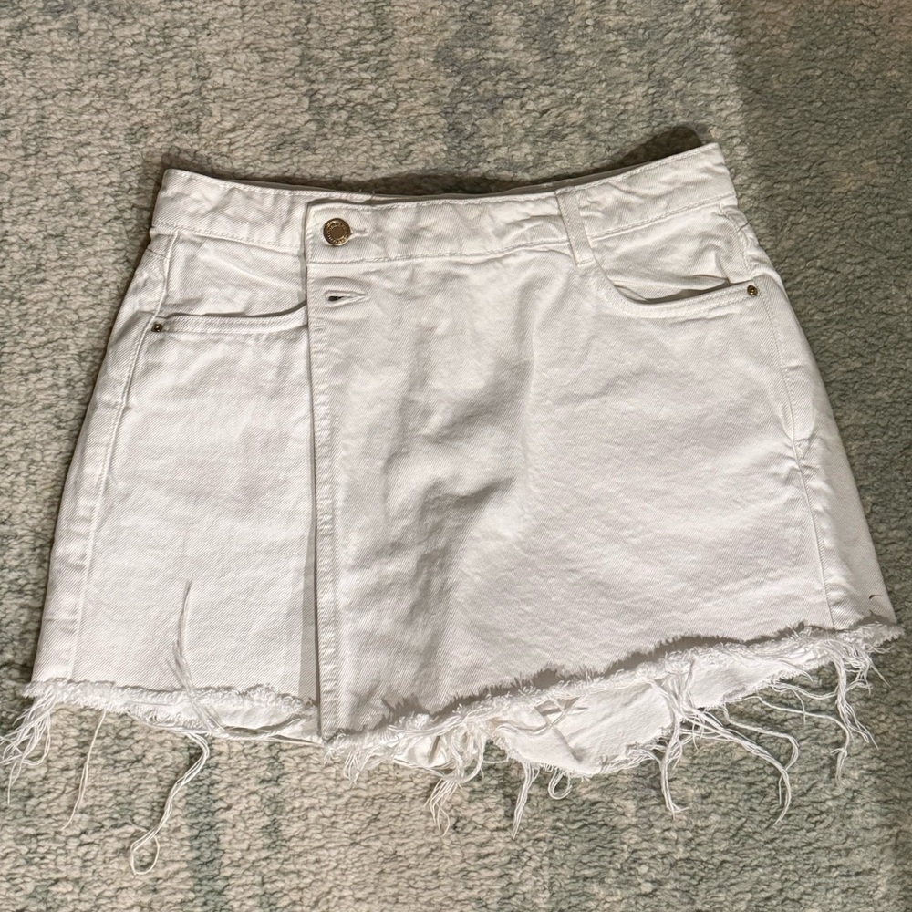 Zara White Frayed Hem Skort
